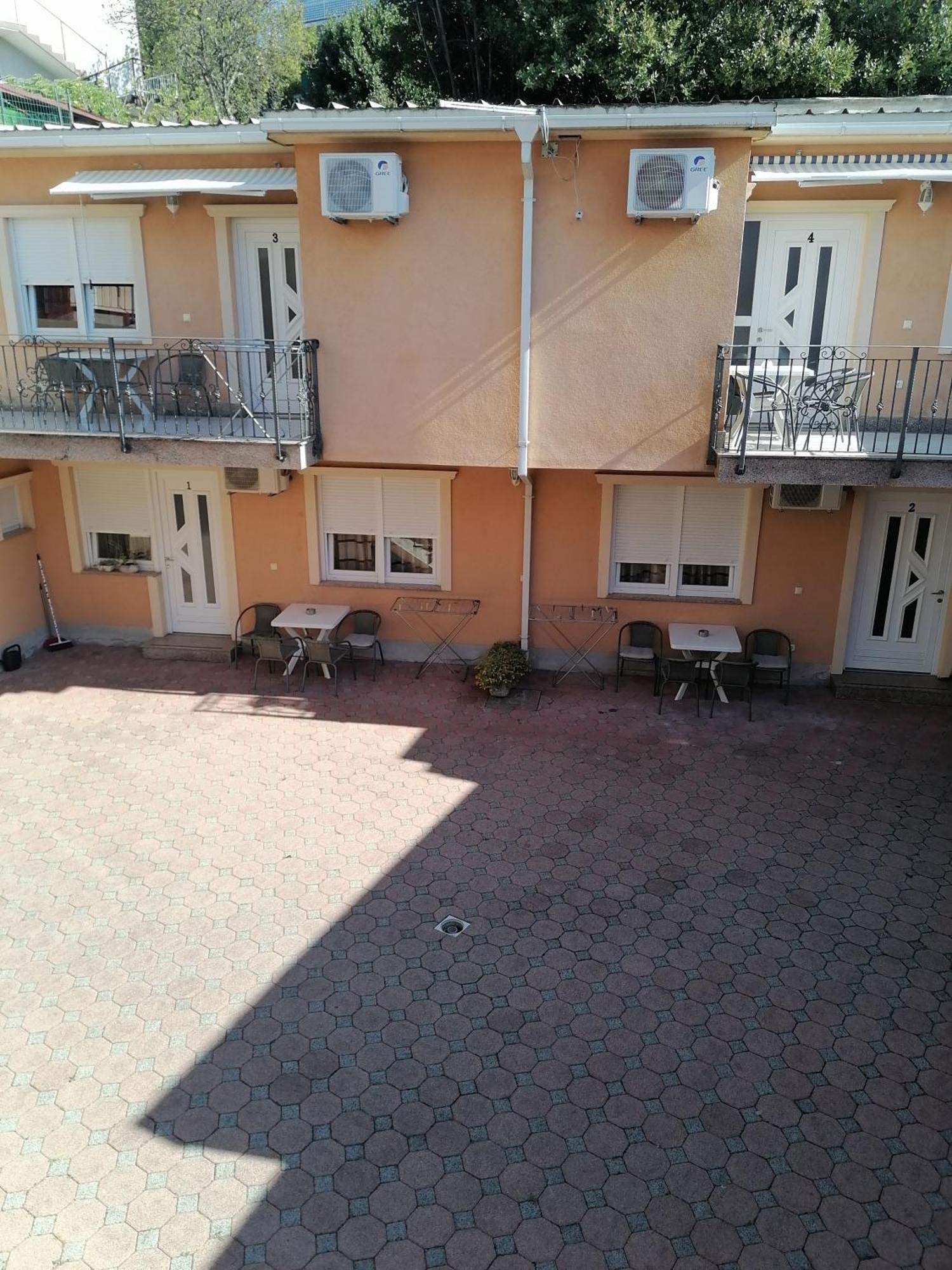 Apartmani Golomeic ซริกเวนิซา ภายนอก รูปภาพ